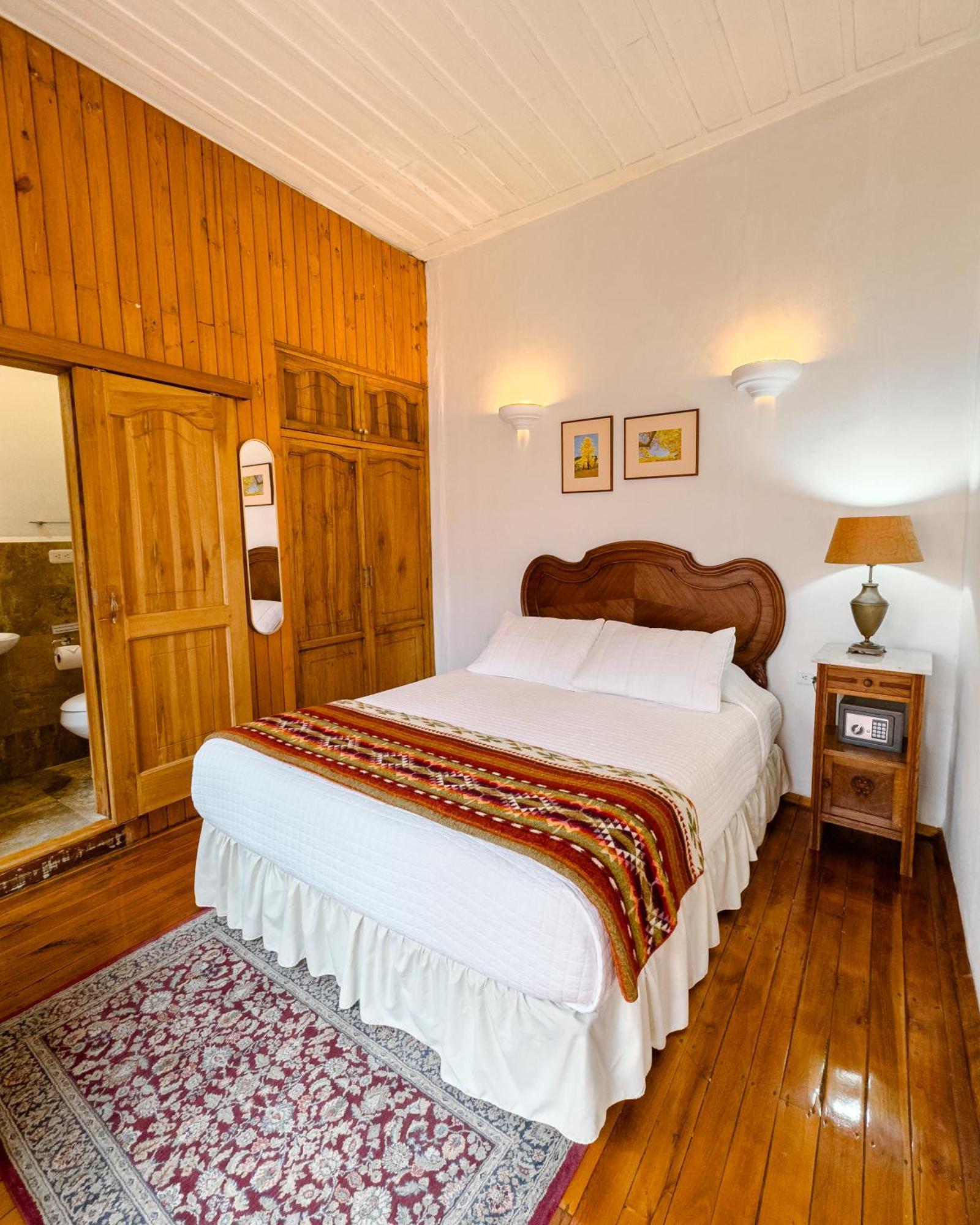 Hotel Boutique Casa Montalvo Куенка Екстер'єр фото