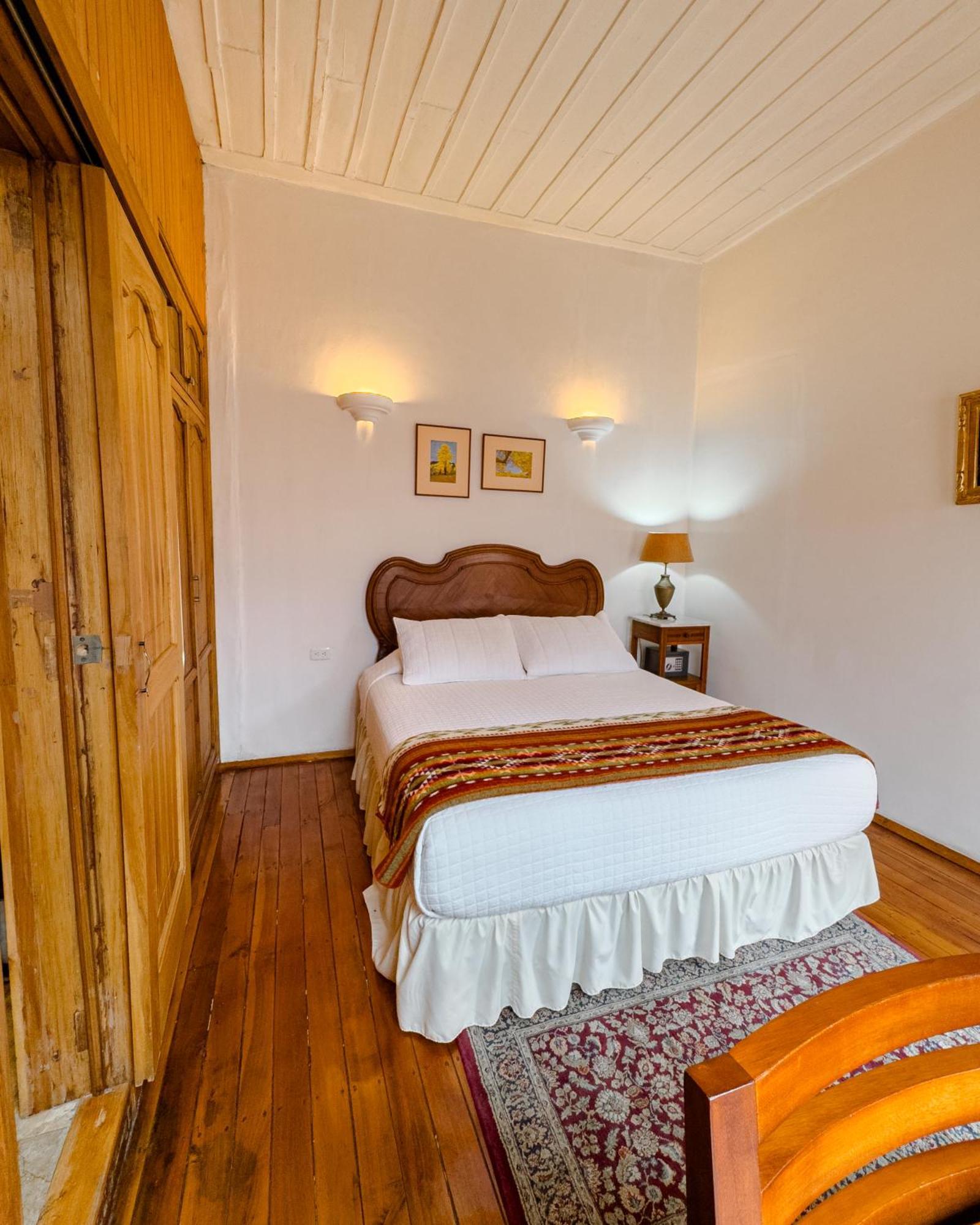 Hotel Boutique Casa Montalvo Куенка Екстер'єр фото