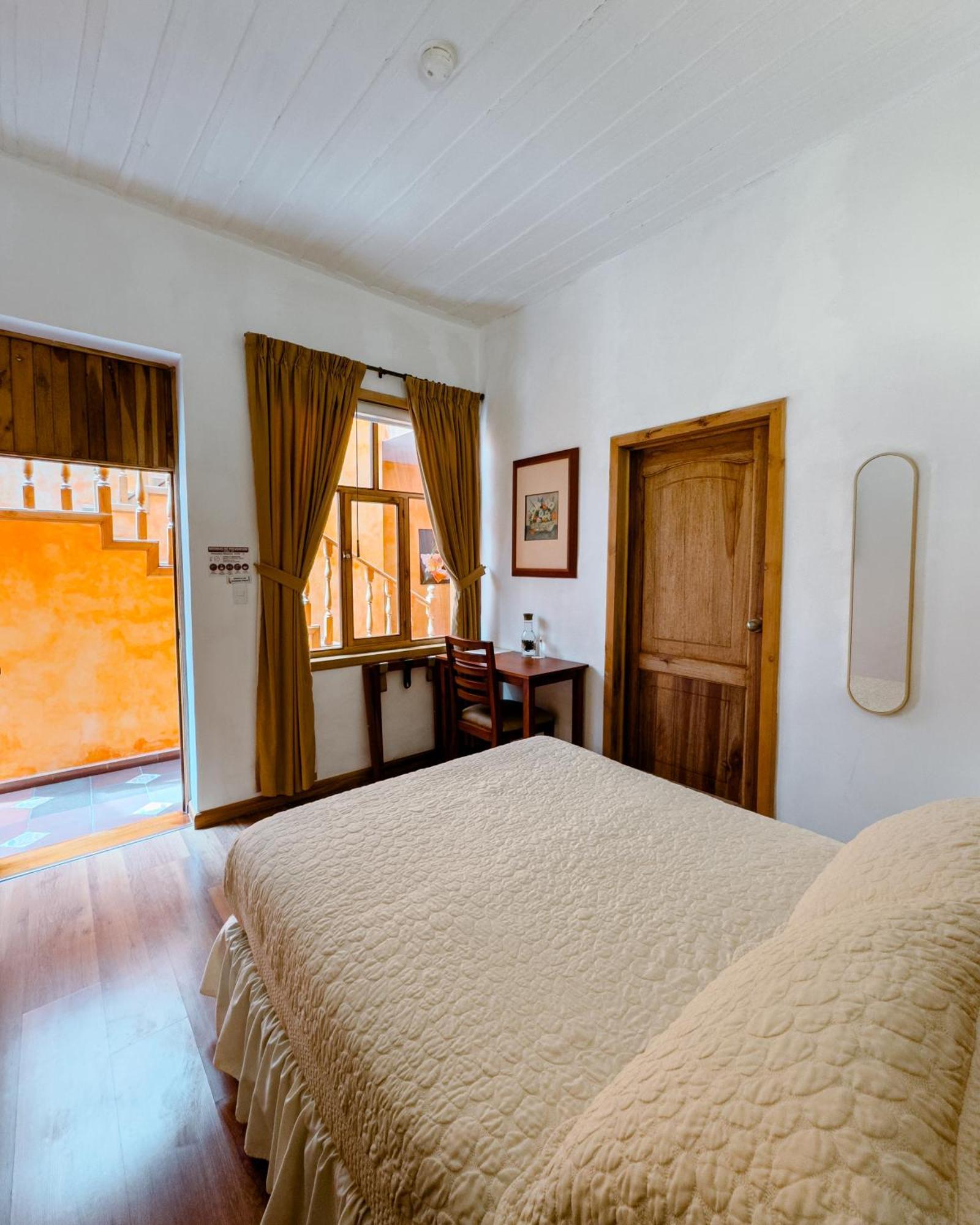 Hotel Boutique Casa Montalvo Куенка Екстер'єр фото